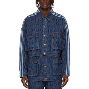 IVY Park Unisex Jacket. It is brand new with the tags still on it.